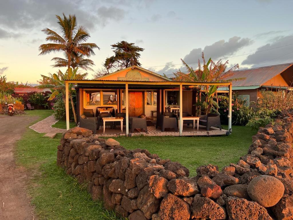 Hotel Boutique La Perouse Hanga Roa Exterior photo